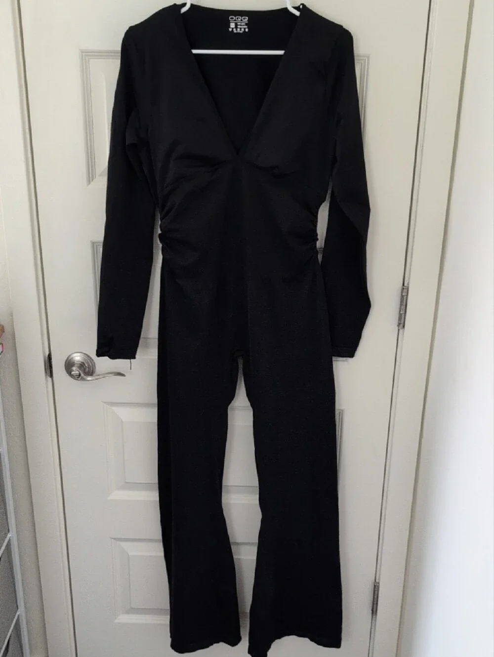OQQ Jumpsuit Flare Leg Long Sleeve Black V Neck Fitted Size XL
